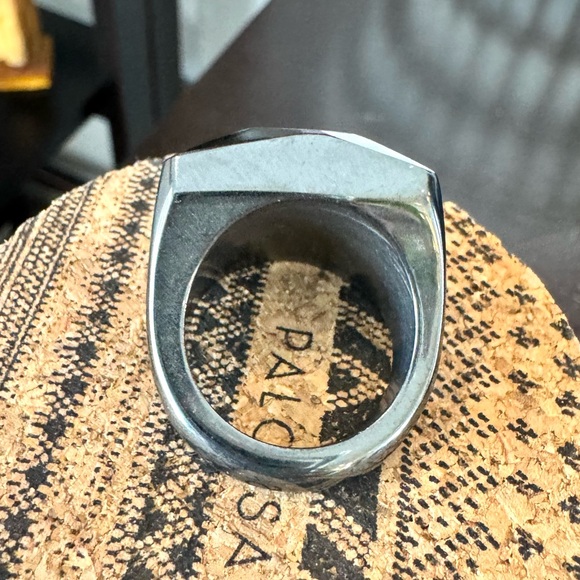 Gunmetal Grey Diamond Cut Metal Ring - Picture 4 of 8